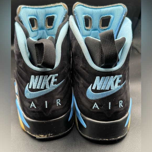 Jordan Black and Blue Sneakers Classic Design - Picture 9 of 12